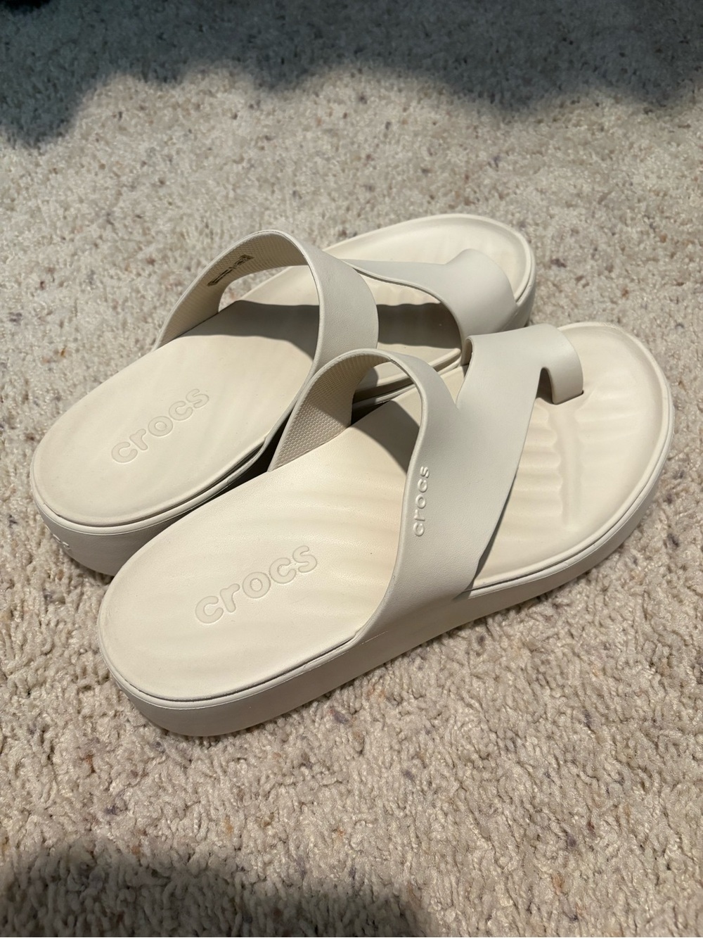 CROCS Women's Getaway Platform Toe Loop sandals